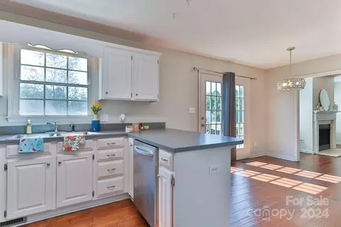 Kitchen - 4916 Stone Dr, Conover, NC 28613 photo 2 of 2