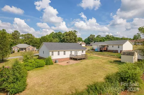 View/Area - 4916 Stone Dr, Conover, NC 28613 photo 1 of 3