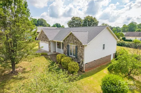 View/Area - 4916 Stone Dr, Conover, NC 28613 photo 2 of 3