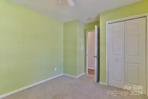 Bedroom - 4916 Stone Dr, Conover, NC 28613 photo 7 of 11