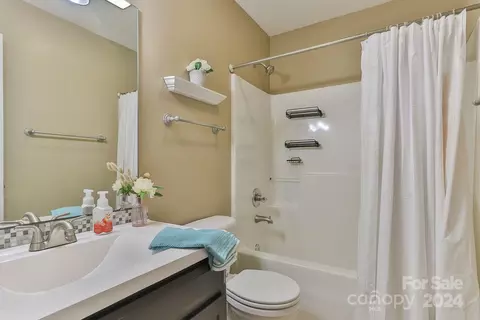 Bath - 4916 Stone Dr, Conover, NC 28613 photo 2 of 5