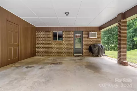 35 Sunset Dr, Marion, NC 28752 photo 30
