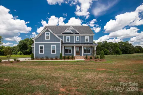 430 Edmunds Ln, Clover, SC 29710