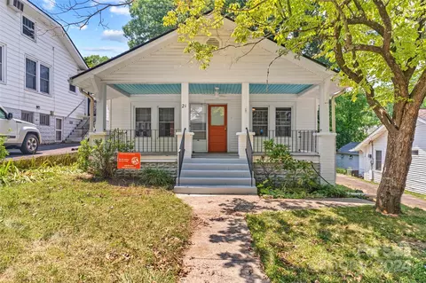 21 Oteen Park Pl, Asheville, NC 28805