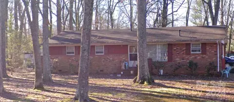 5200 Princess St, Charlotte, NC 28269