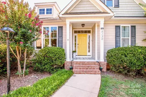 5130 Waterside Cir, Sherrills Ford, NC 28673 photo 2