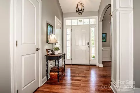 5130 Waterside Cir, Sherrills Ford, NC 28673 photo 4