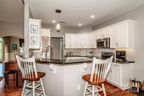 5130 Waterside Cir, Sherrills Ford, NC 28673 photo 9