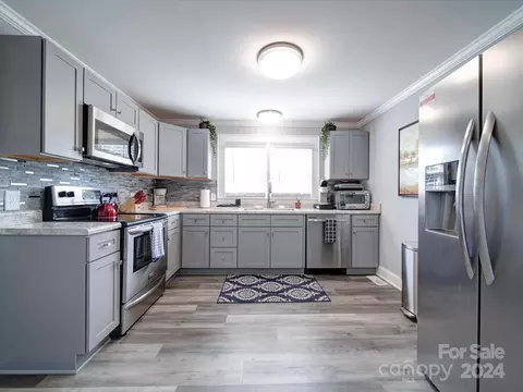 213 Ninth St, Belmont, NC 28012