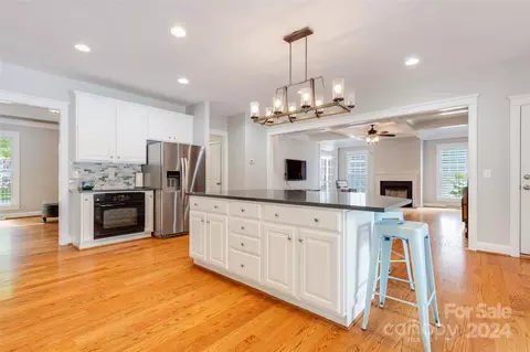 Kitchen - 539 Fourth Baxter Xing, Fort Mill, SC 29708 photo 3 of 4