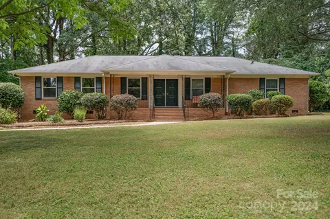 4626 Sunlea Ln, Charlotte, NC 28212