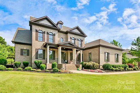 1007 Princessa Dr, Wesley Chapel, NC 28104