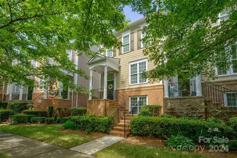 1104 Drayton Ct, Fort Mill, SC 29708 photo 2