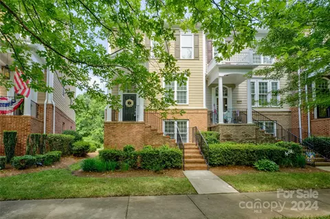 1104 Drayton Ct, Fort Mill, SC 29708