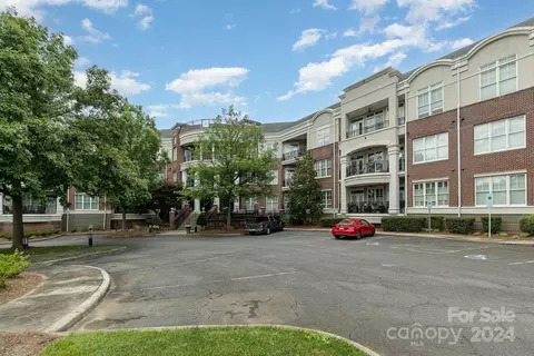 5425 Closeburn 213 Rd #213, Charlotte, NC 28210