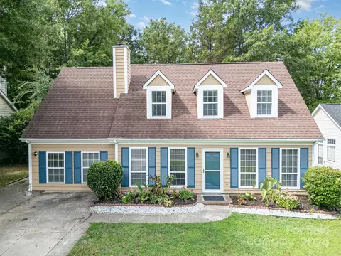 9509 Oren Thompson Rd, Charlotte, NC 28213