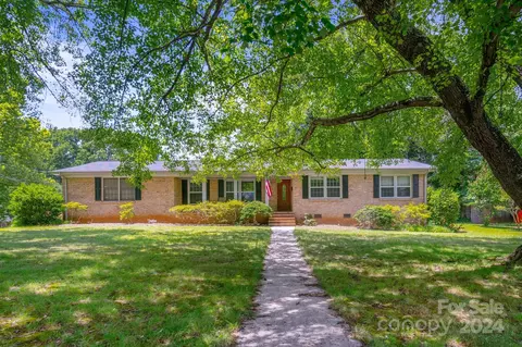 2259 Helen Dr, Gastonia, NC 28054