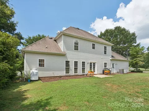 514 Heather Pl, Monroe, NC 28112 photo 4