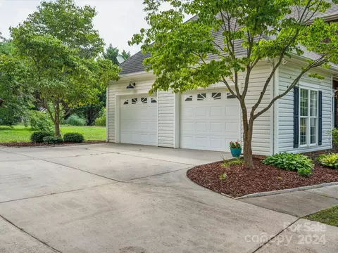 514 Heather Pl, Monroe, NC 28112 photo 8