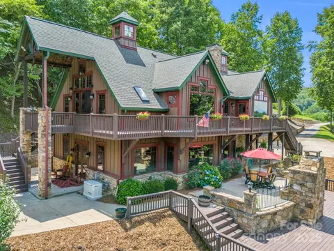 651 V S Dalton Rd, Rutherfordton, NC 28139