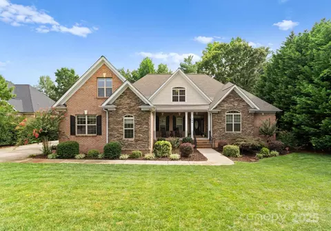 160 Northington Woods Dr, Mooresville, NC 28117