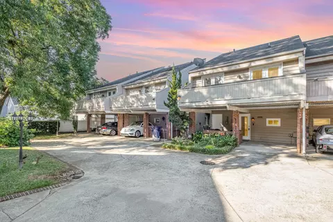 422 W 9th St, Charlotte, NC 28202