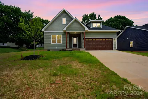 365 Water St, Mooresville, NC 28115