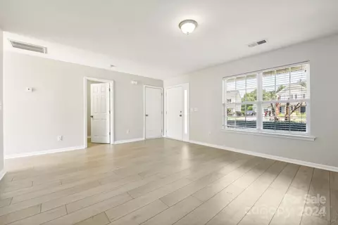 10793 Traders Ct, Davidson, NC 28036 photo 7