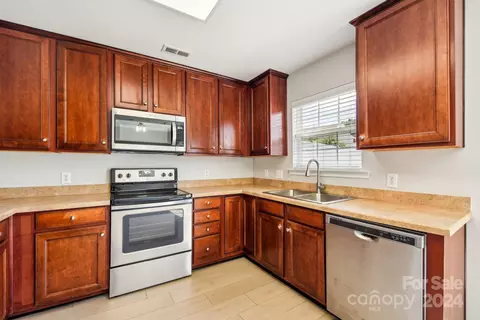 10793 Traders Ct, Davidson, NC 28036 photo 13