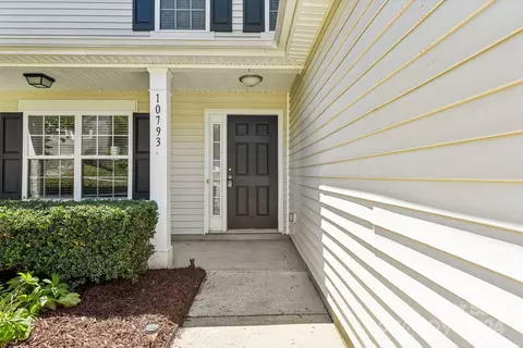10793 Traders Ct, Davidson, NC 28036 photo 3