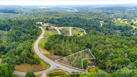 Mcclean Drive 3 Extension #3, Lenoir, NC 28645