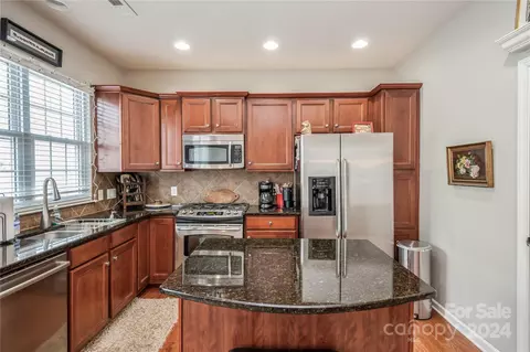 1062 Drayton Ct, Fort Mill, SC 29708 photo 9