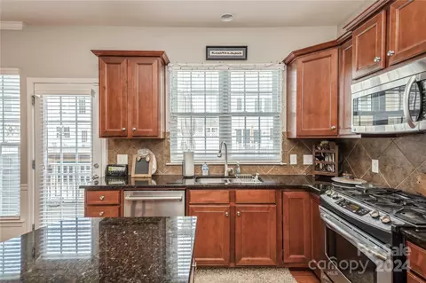 1062 Drayton Ct, Fort Mill, SC 29708 photo 10