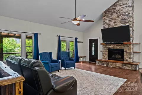 3500 Silver Creek Rd, Mill Spring, NC 28756 photo 5