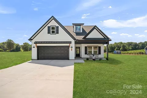 201 Lone Pine Rd, Statesville, NC 28625