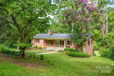 619 Oakdale Dr, Statesville, NC 28677