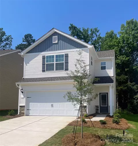 6413 Lowe Ln, Charlotte, NC 28214