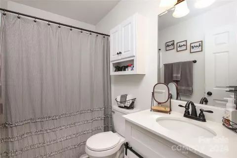 Bath - 407 A B Spring St, Denton, NC 27239 photo 1 of 1