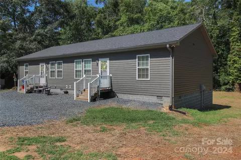 Other - 407 A B Spring St, Denton, NC 27239 photo 10 of 11