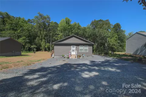 Other - 411 A B Spring St, Denton, NC 27239 photo 2 of 11
