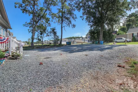 Exterior - 411 A B Spring St, Denton, NC 27239 photo 2 of 2