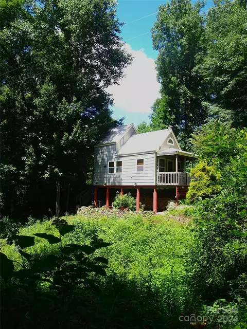 Exterior - 15281 Betsys Gap Rd, Clyde, NC 28721 photo 4 of 18