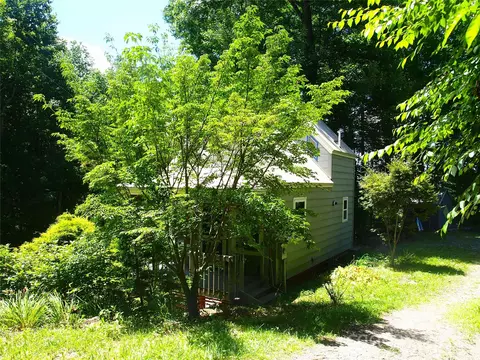 Exterior - 15281 Betsys Gap Rd, Clyde, NC 28721 photo 8 of 18