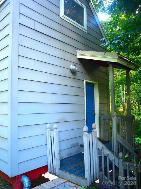 Exterior - 15281 Betsys Gap Rd, Clyde, NC 28721 photo 11 of 18