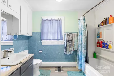 Bath - 500 Jackson St, Kannapolis, NC 28083 photo 1 of 1