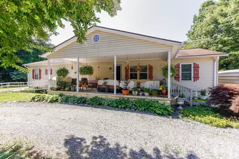 4695 Jeter Mountain Rd, Hendersonville, NC 28739