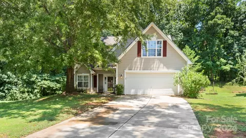 8042 Donet Terrace Dr, Charlotte, NC 28215