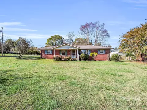 373 Old Wagy Rd, Forest City, NC 28043