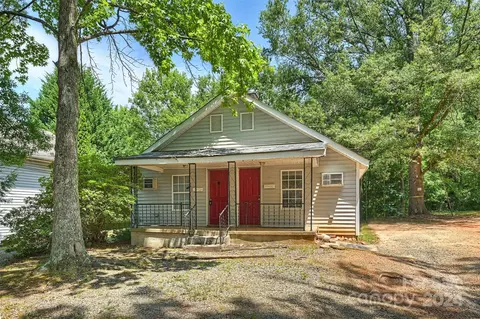 532 E Iredell Ave, Mooresville, NC 28115