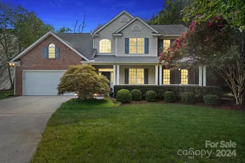 8610 Ellington Park Dr, Charlotte, NC 28277